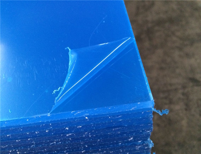 Hoja de acrílico PMMA del plexiglás 9m m azul decorativo de la célula, vacío que forma proceso