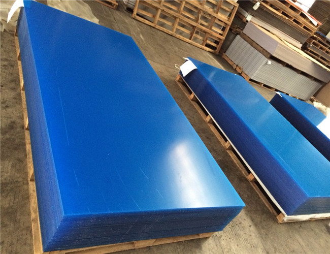 Hoja de acrílico PMMA del plexiglás 9m m azul decorativo de la célula, vacío que forma proceso